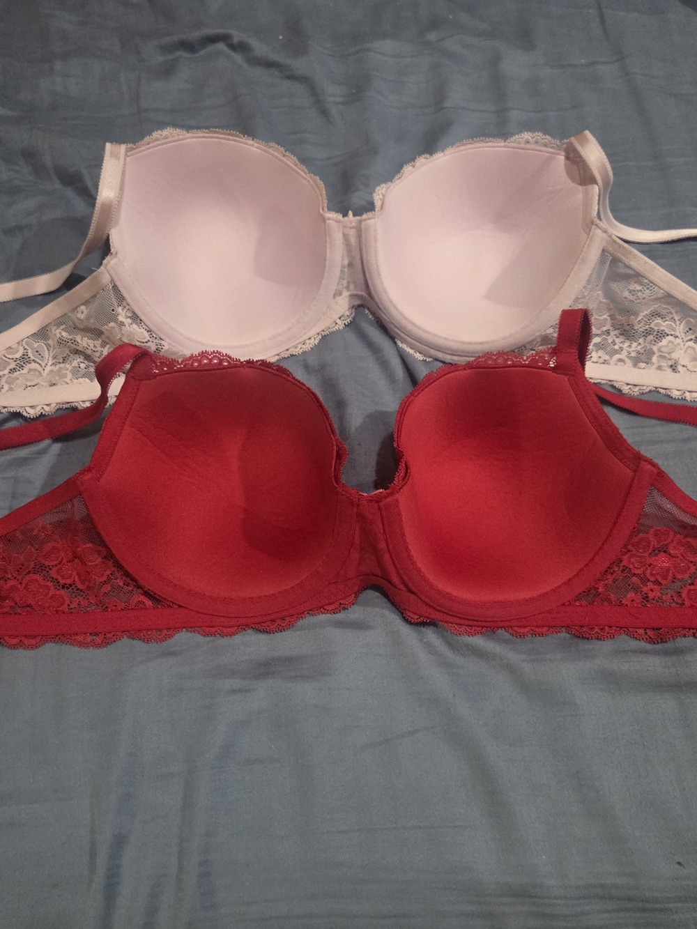 Victoria Secret Women's Lace Padded Bra - 38C
